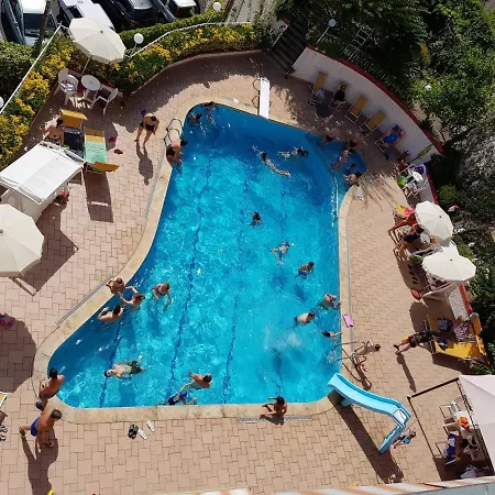 Olivotti 3*