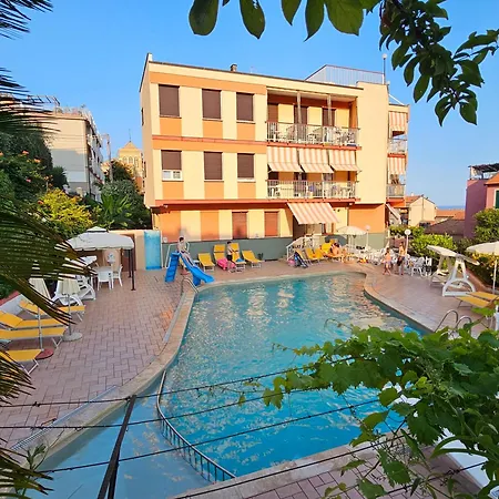 Aparthotel Olivotti 3*
