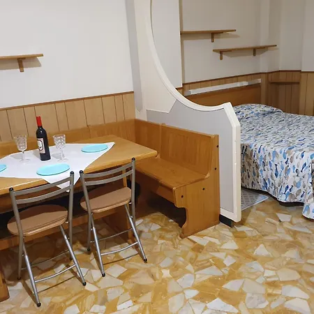 Aparthotel Olivotti 3*